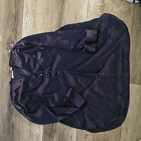 Victoria's Secret Women's Gold Label Vintage Nightshirt - Picture 2 of 4